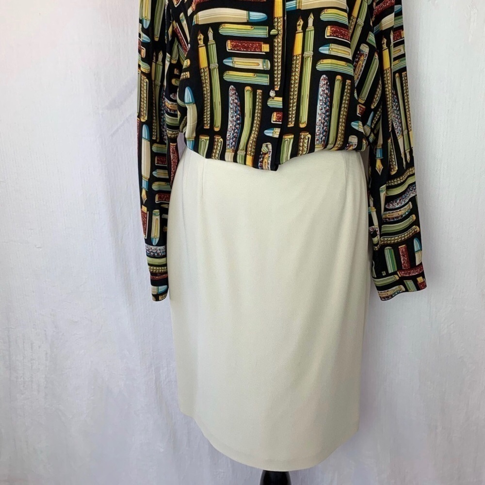 LIZ CLAIBORNE SIZE 10 CREAM SKIRT - Picture 7 of 8
